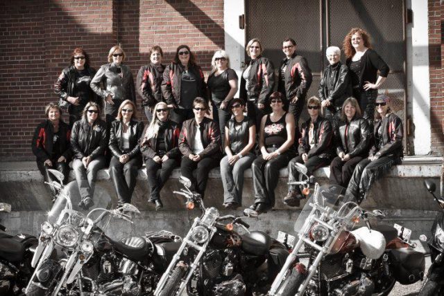 Women and Motorcycle a3a78b_5b6bce27a465210280ed850b1f4ec3a31