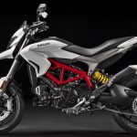 Hypermotard-939_2016_Studio_W_G01_1920x1080.mediagallery_output_image_[1920×1080]