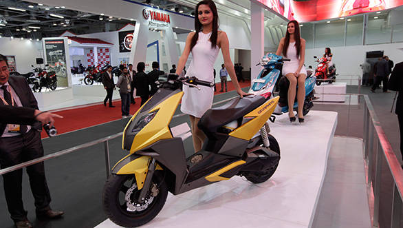 TVS Graphite Scooter 150 cc Specifications