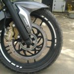 bajaj-pulsar-200-abs-motorcyclediaries