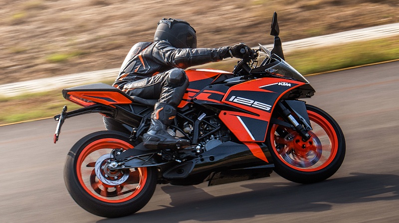 Behold Ktm To Soon Launch 390 Adventure And 790 Duke Showrooms To Upgrade Motorcyclediaries
