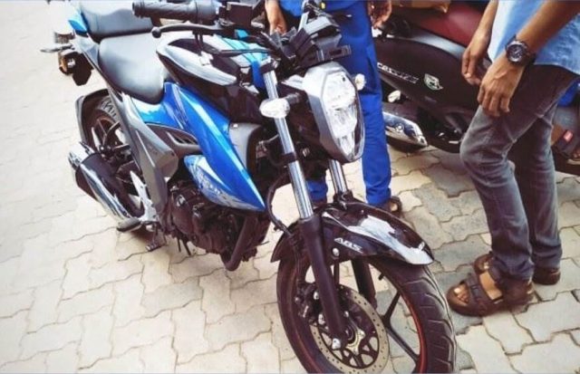 2019-suzuki-gixxer-155-motorcyclediaries