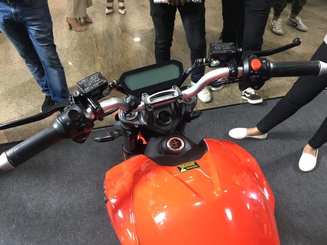 revolt rv 400 motorcyclediaries