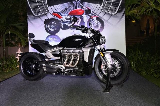 Triumph-Rocket-3-Motorcyclediaries