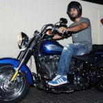Shahid-Kapoor-bike-harley-davidson-fat-boy